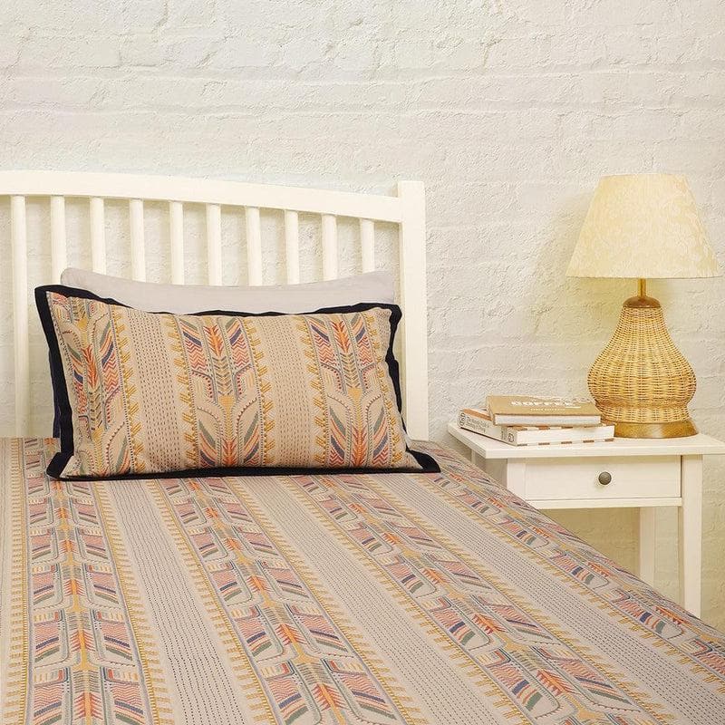 Buy Patterned VIBGYOR Bedsheet Bedsheets from Vaaree