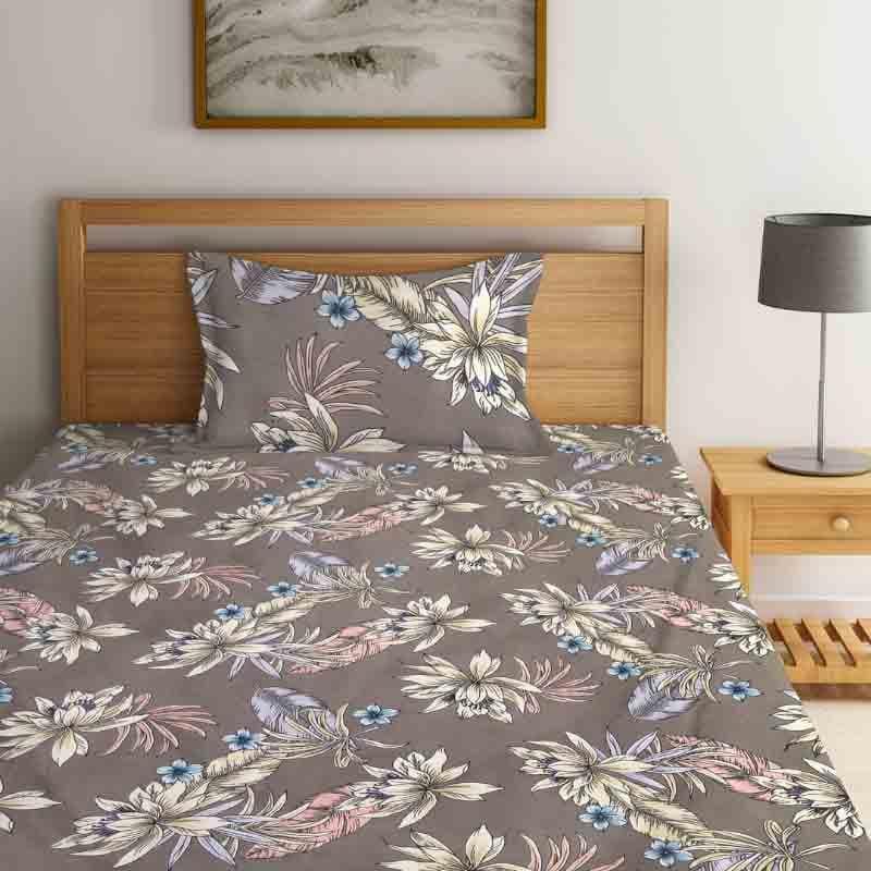 Buy Retro Glam Bedsheet Bedsheets from Vaaree