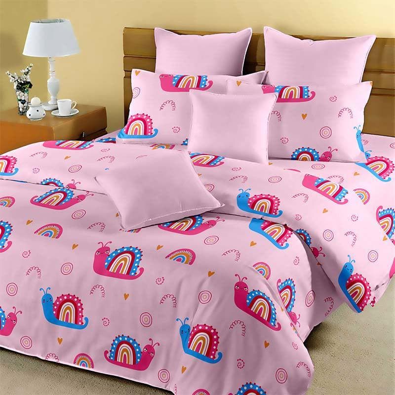 Buy Snail Parade Kids Bedsheet Bedsheets from Vaaree