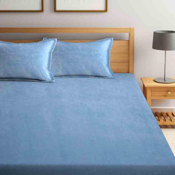 Buy Solid Dust Bedsheet - Blue Bedsheets from Vaaree