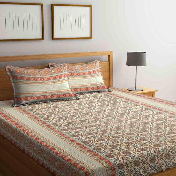 Buy Starflowers Bedsheet - Red Bedsheets from Vaaree