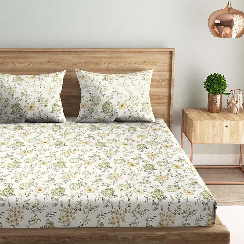 Buy Sunny Meadows Bedsheet
 - Green Bedsheets from Vaaree