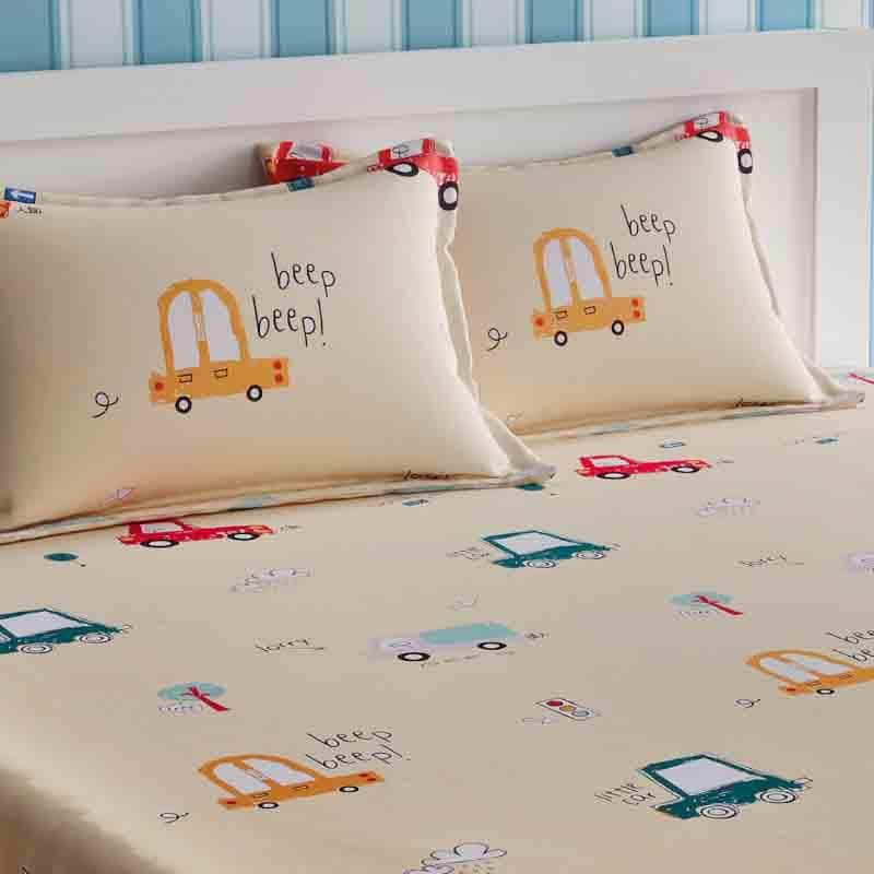 Buy The Honking Cars Bedsheet Bedsheets from Vaaree