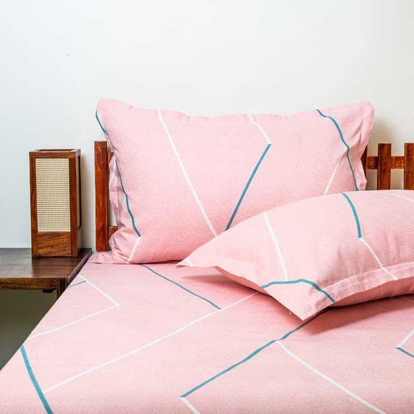 Buy Bedsheets - Trance Lines Abstract Bedsheet at Vaaree online