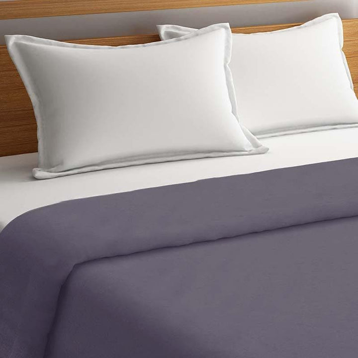 Buy Classic Solid Duvet Cover (Blue) at Vaaree online | Beautiful Duvet Covers to choose from