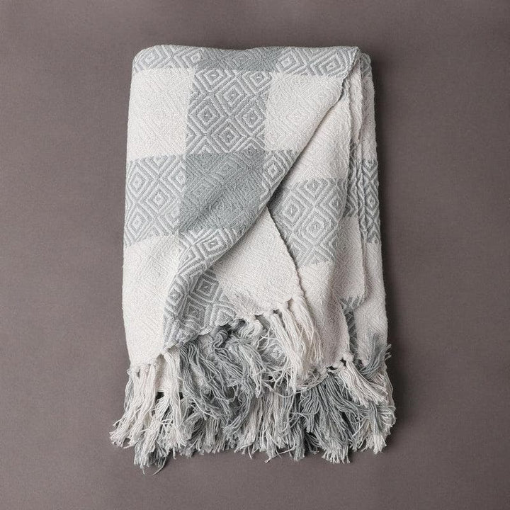 Buy Diamond Twill Throw at Vaaree online | Beautiful Throws to choose from