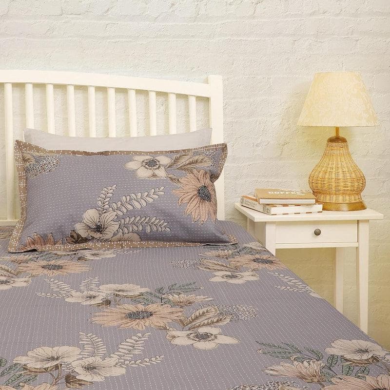 Buy Evening Garden Bedsheet at Vaaree online | Beautiful Bedsheets to choose from