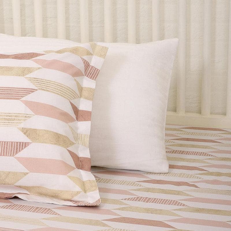 Buy Orange Tessellated Modern Bedsheet at Vaaree online | Beautiful Bedsheets to choose from