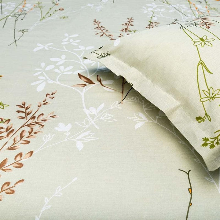 Buy Peace Lily Bedsheet at Vaaree online | Beautiful Bedsheets to choose from