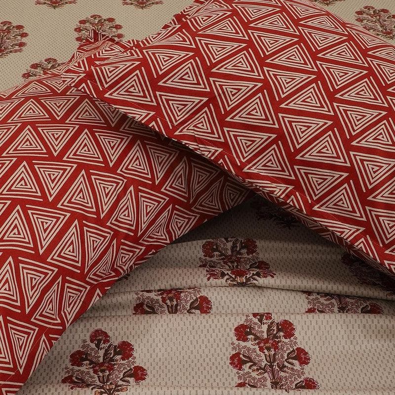 Buy Tack & Tile Geometric Bedsheet at Vaaree online | Beautiful Bedsheets to choose from