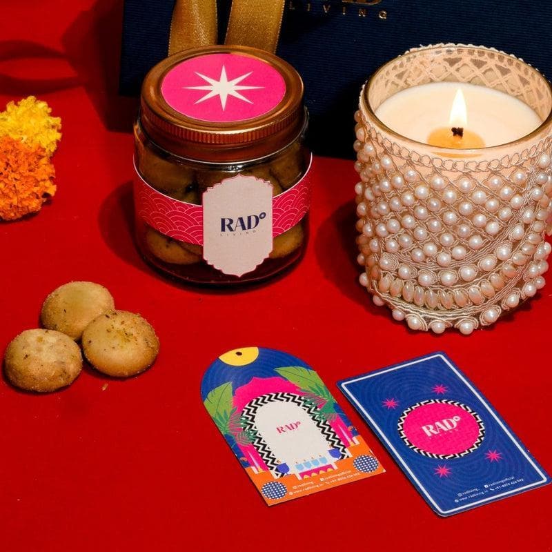 Buy Light, Love & Cookies Gift Box Candles from Vaaree