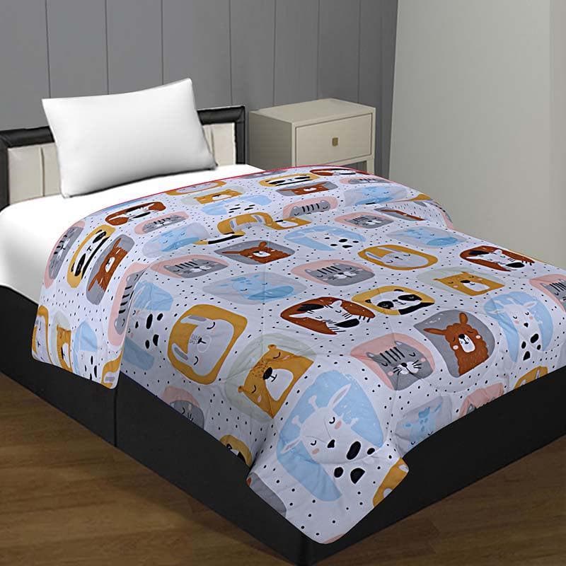 Buy Fauna Tales Kids Comforter Comforters & AC Quilts from Vaaree