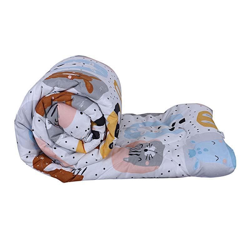 Buy Fauna Tales Kids Comforter Comforters & AC Quilts from Vaaree