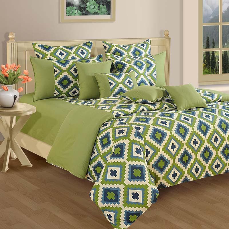 Buy Green Delight Comforter Comforters & AC Quilts from Vaaree