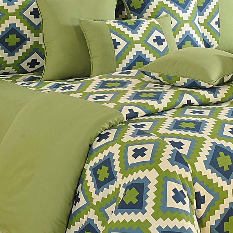 Buy Green Delight Comforter Comforters & AC Quilts from Vaaree