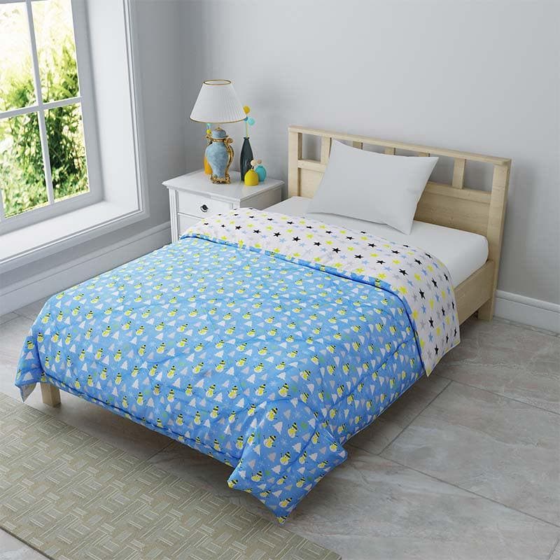 Buy Snow & Stars Reversible Kids Comforter - Blue Comforters & AC Quilts from Vaaree