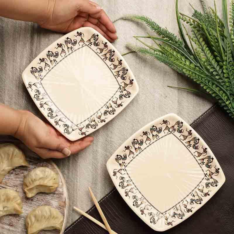 Buy Warli Oblong Dinner Plate - Set Of Two Dinner Plate from Vaaree