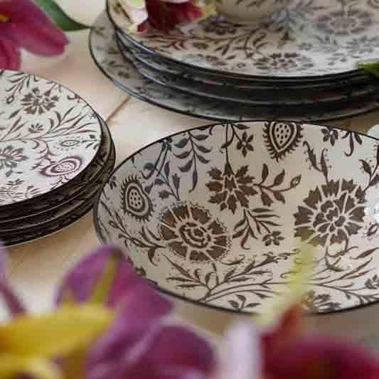 Buy Autumn Desire Dinner Set - 21 Piece Set Dinner Set from Vaaree