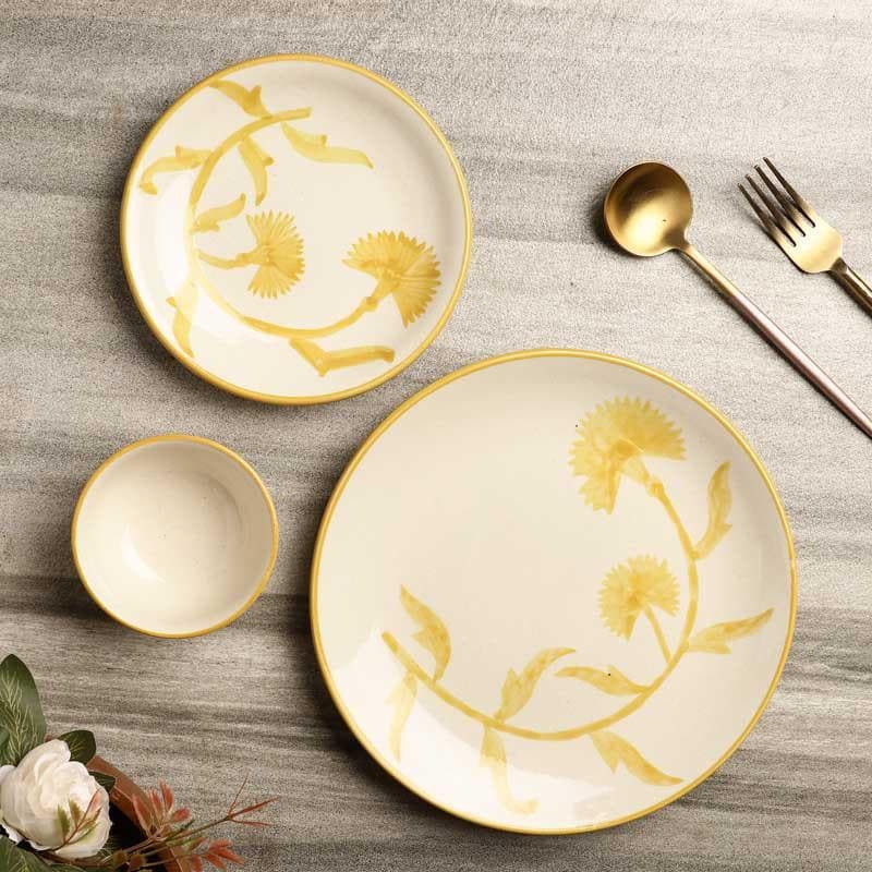 Buy Fleur-de-lis Dinner Set - Six Piece Set Dinner Set from Vaaree