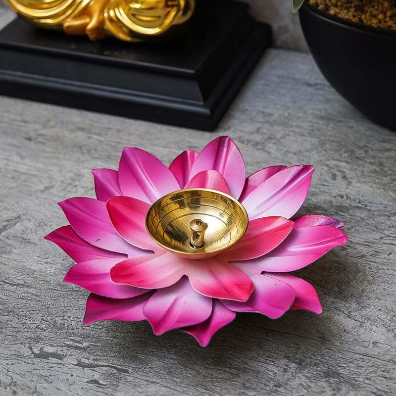 Buy Sacred Bloom Diya- Pink Diyas from Vaaree