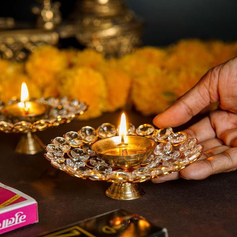 Buy White Petals Diya Diyas from Vaaree