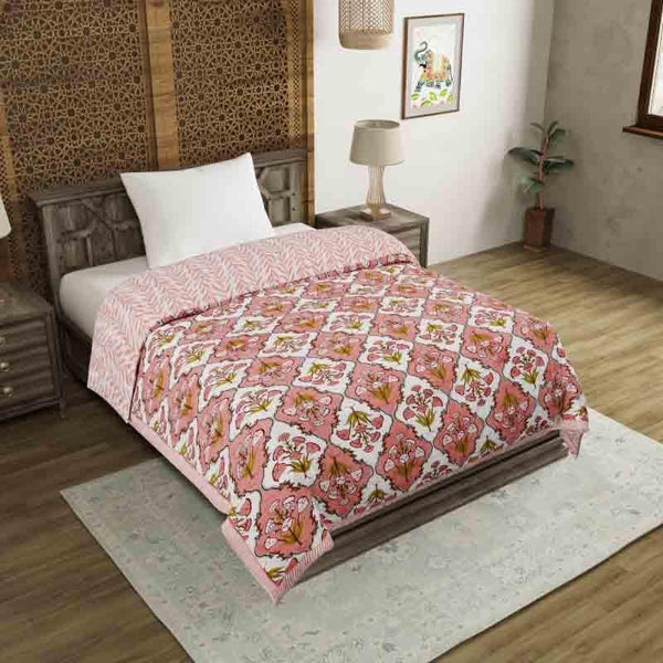 Buy Inflorescence Printed Razai - Peach Dohars from Vaaree