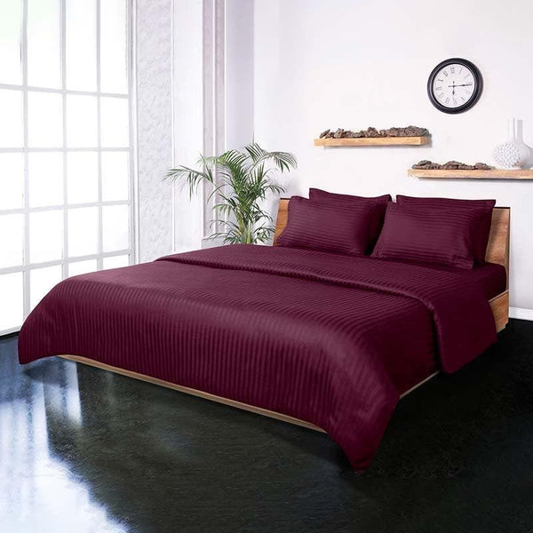 Buy Classic Striped Duvet Cover (Wine) Duvet Covers from Vaaree