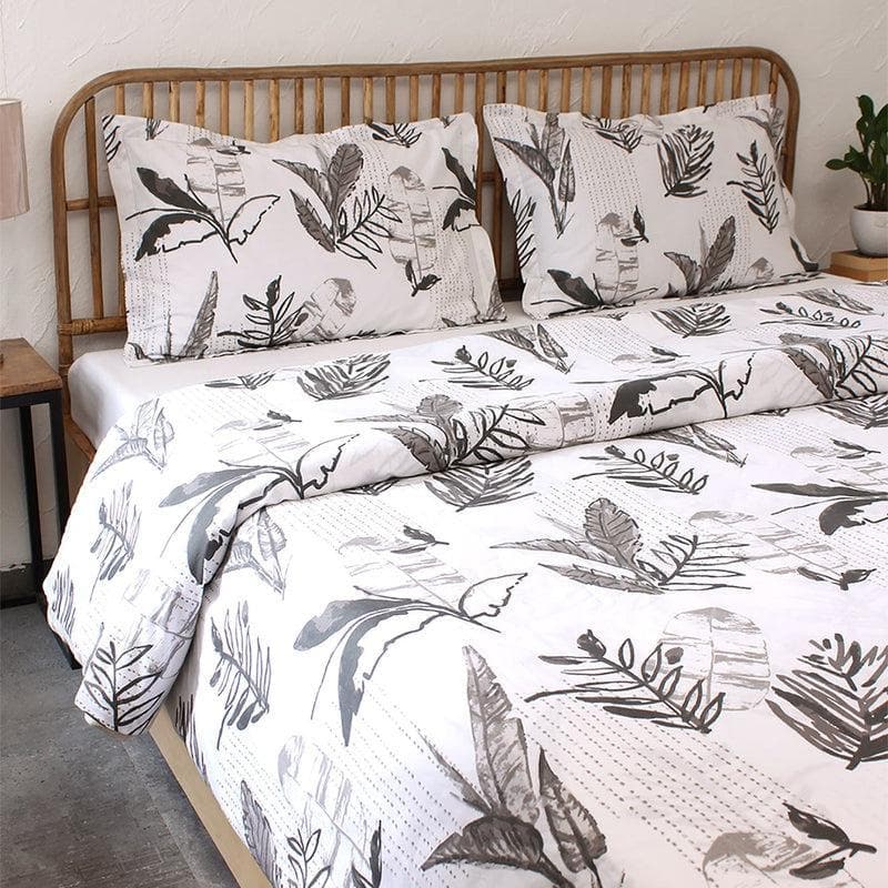 Buy Vanam Duvet Cover - Grey Duvet Covers from Vaaree