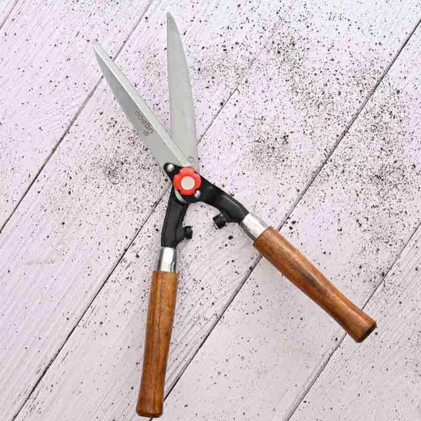 Buy UGAOO Gardening Hedge Shear With Wooden Handle Garden Tools from Vaaree