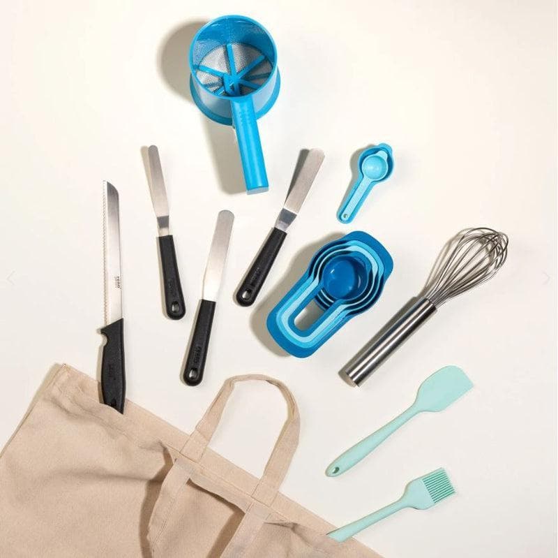 Buy Bakeware Bundle Kitchen Tools & Gadgets from Vaaree