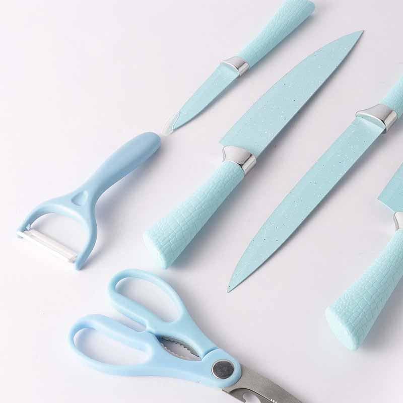 Buy Chef's Kiss Knife Set - Set Of Six Knives & Scissors from Vaaree