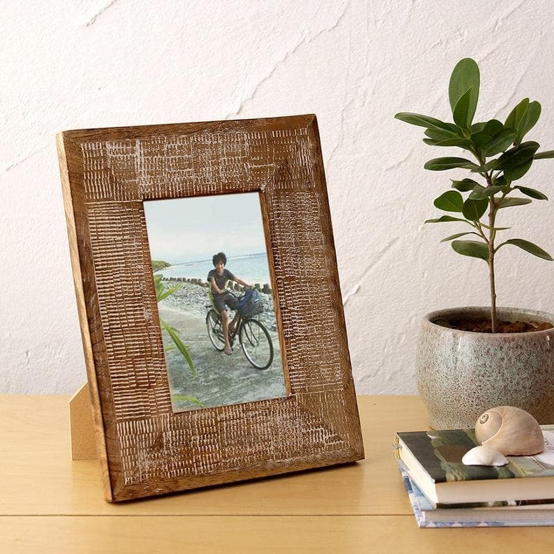 Buy Kihah Photoframe Photo Frames from Vaaree