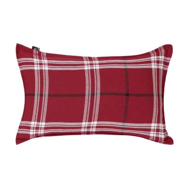 Buy Michelle Checkered Pillow Cover - Set Of Two Pillow Covers from Vaaree