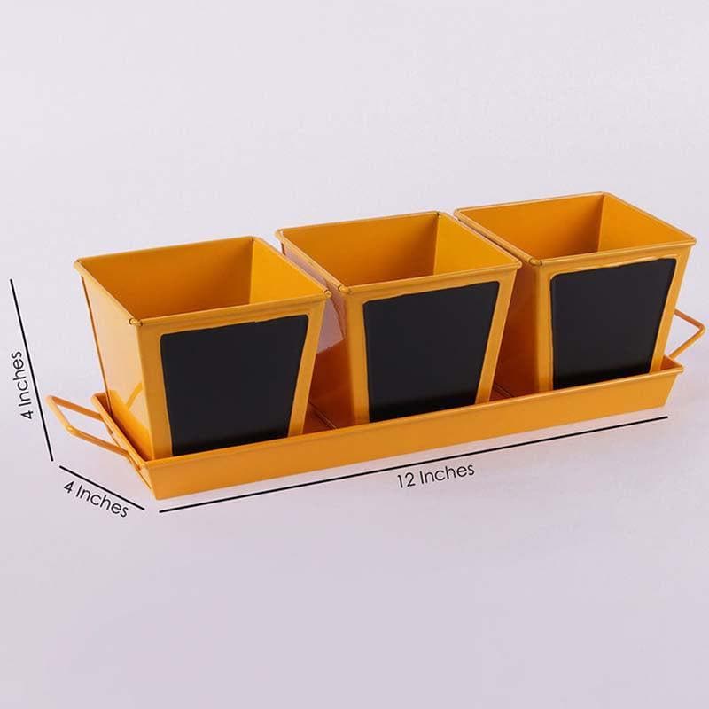 Buy Go Green Planter Set- Orange Pots & Planters from Vaaree