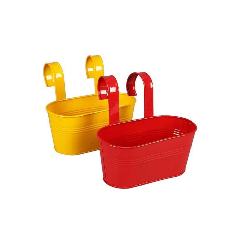 Buy Partners in Crime Planter Set- Red/Yellow Pots & Planters from Vaaree