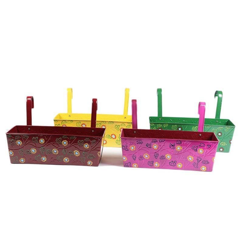 Buy Peppy Floral Planter Set- Set Of Four Pots & Planters from Vaaree