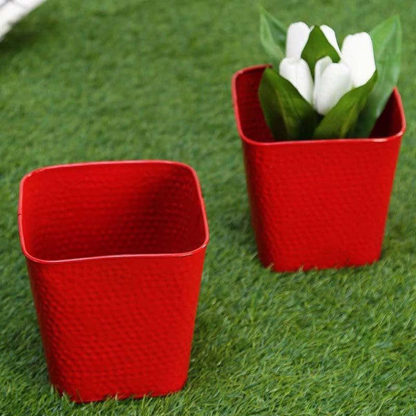 Buy Pretty in Red Planter Set Pots & Planters from Vaaree