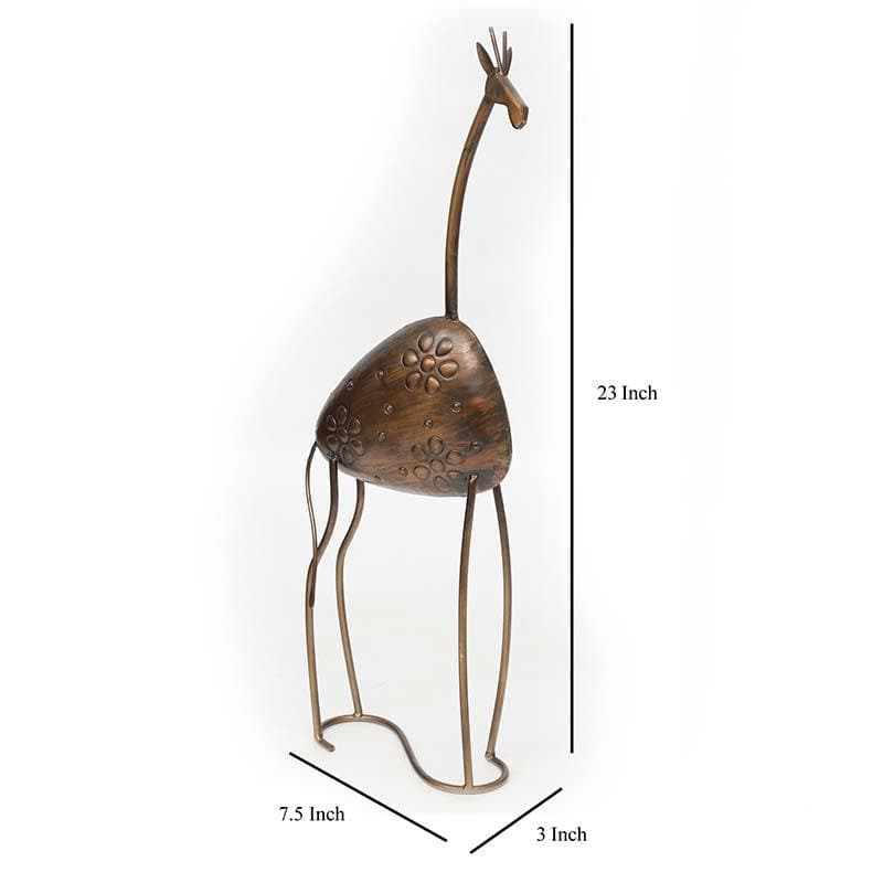 Buy Little Giraffe Statue Showpieces from Vaaree