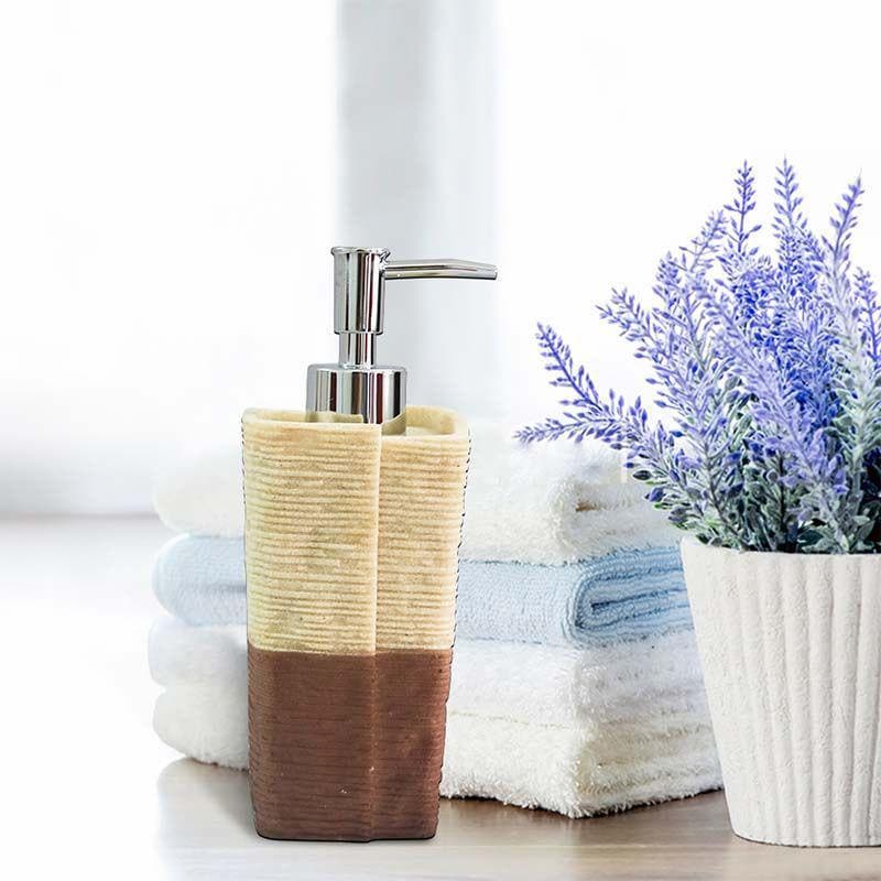 Buy Retro Soap Dispenser Soap Dispenser from Vaaree