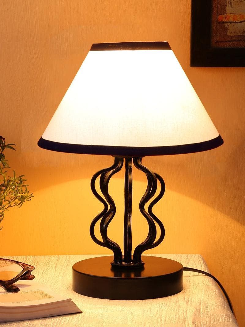 Buy Iggly Wiggly Table Lamp- Black & White Table Lamp from Vaaree