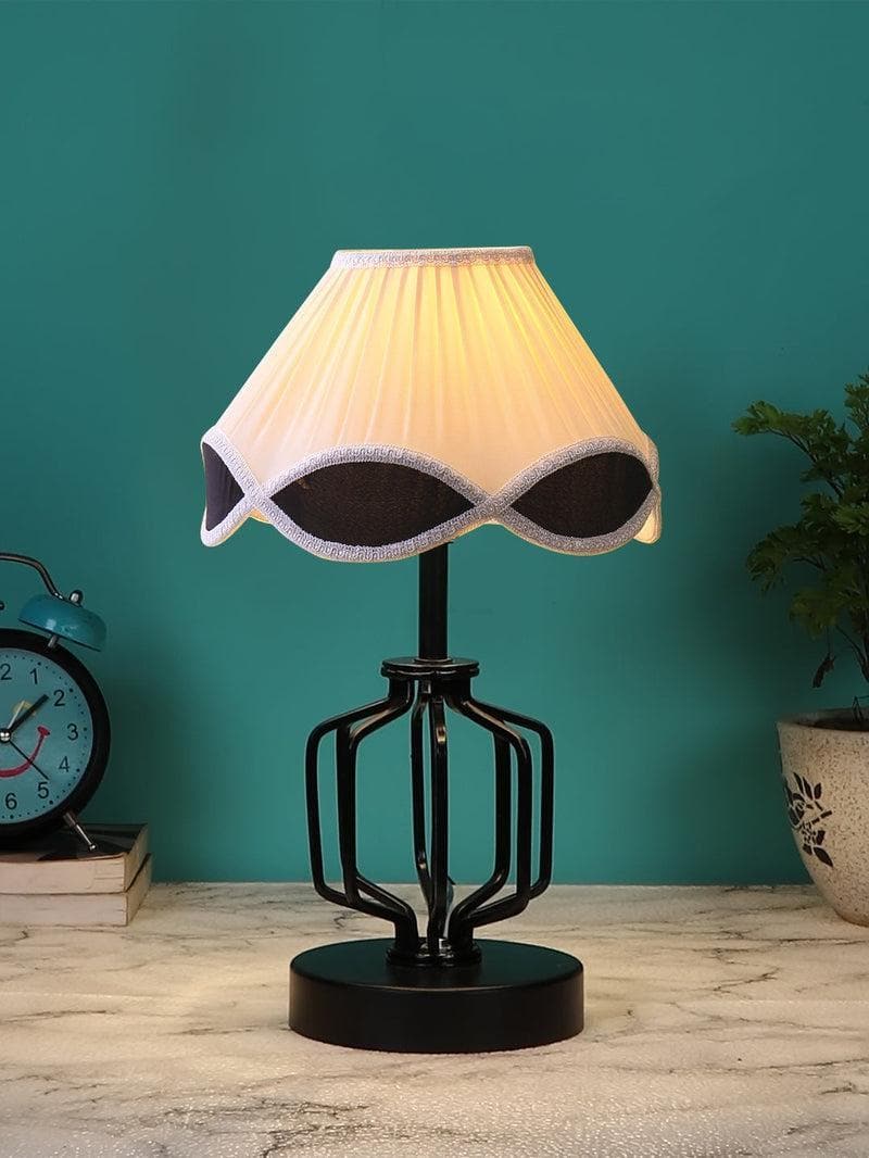 Buy Retro Metal Table Lamp Table Lamp from Vaaree