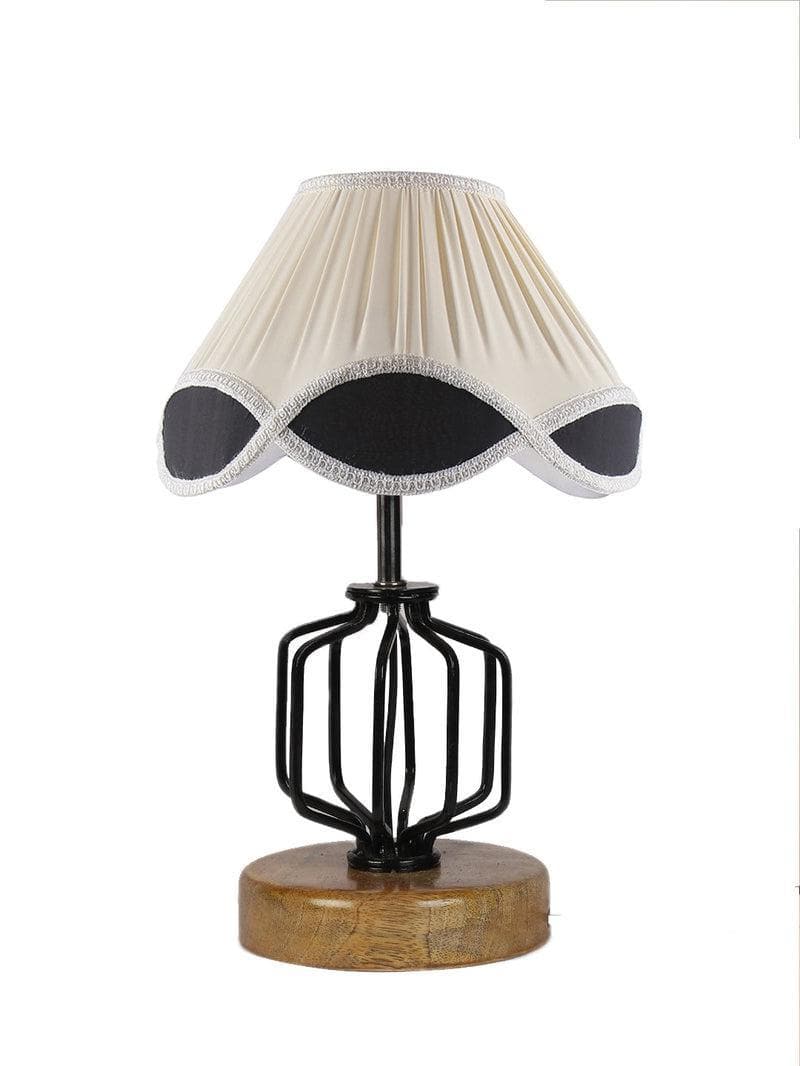 Buy Vinatge Cosmo Table Lamp Table Lamp from Vaaree