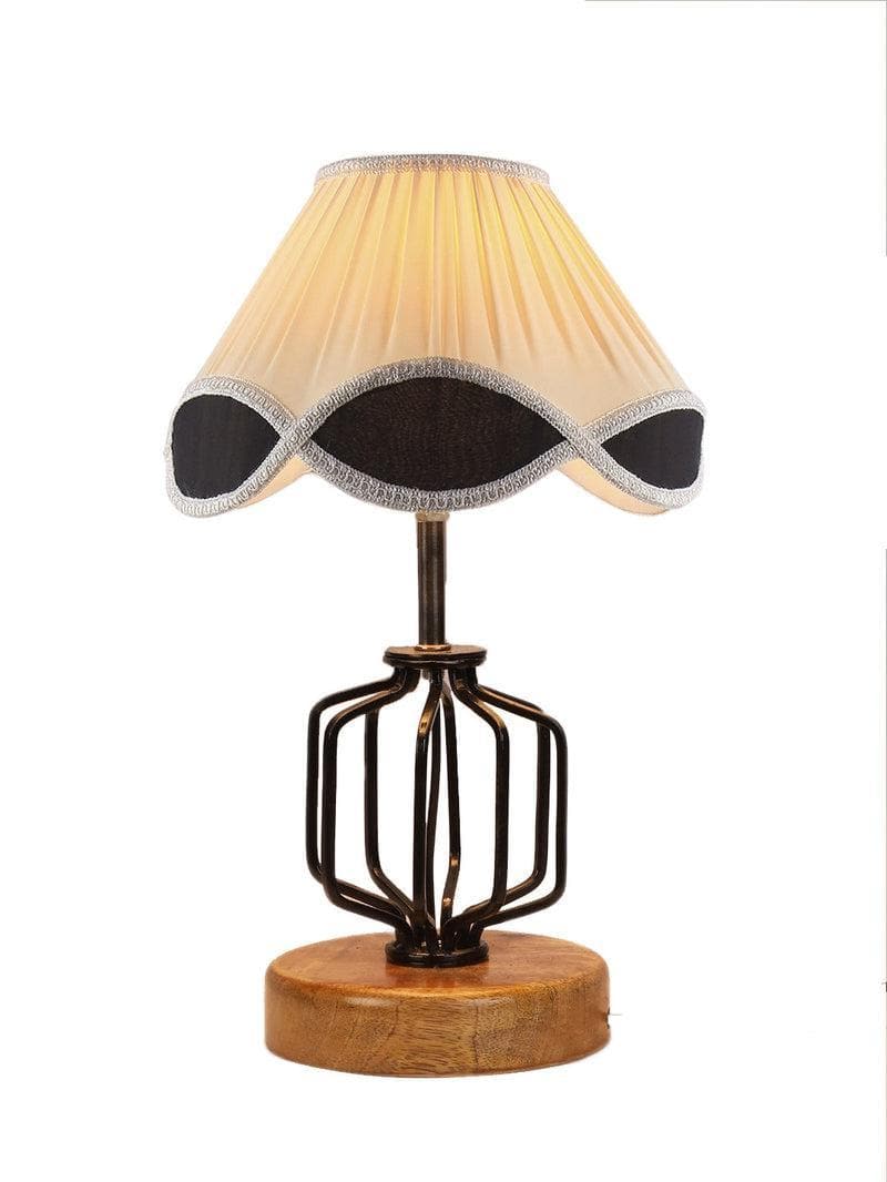 Buy Vinatge Cosmo Table Lamp Table Lamp from Vaaree