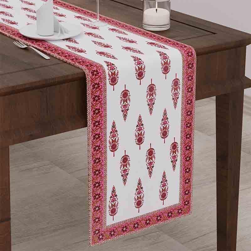 Table Linen Set - Very Berry Table Linen Set