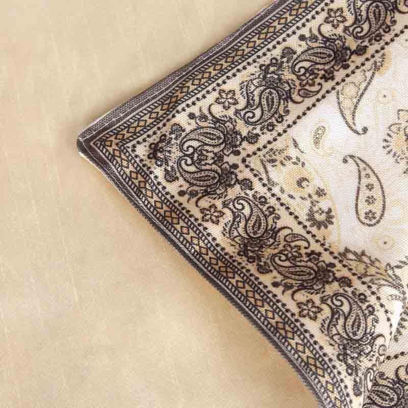 Buy Mughal Motifs Table Runner Table Runner from Vaaree