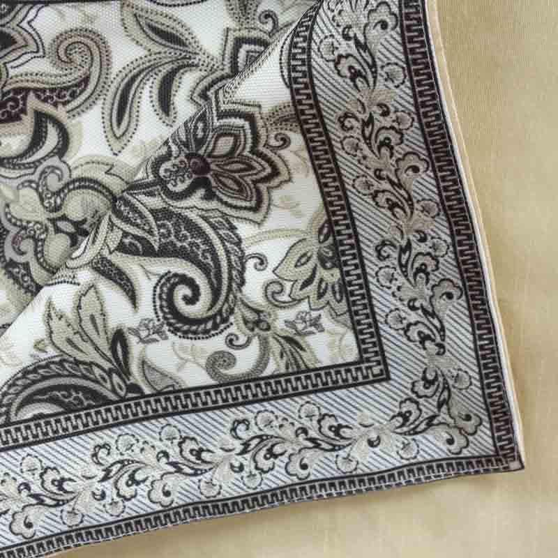 Buy Persian Paisley Table Runner Table Runner from Vaaree