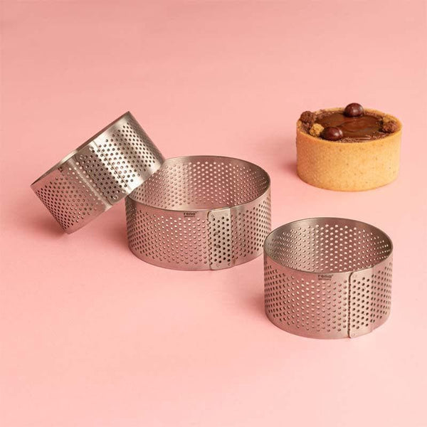 Buy Tart Ring - Perforated Round Tart Ring - Set Of Three at Vaaree online