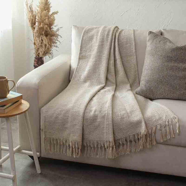 Buy Nilgiri Throw - Natural Throws from Vaaree