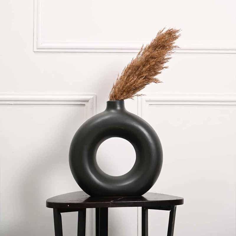 Buy Boho Donut Vase - Black Vase from Vaaree