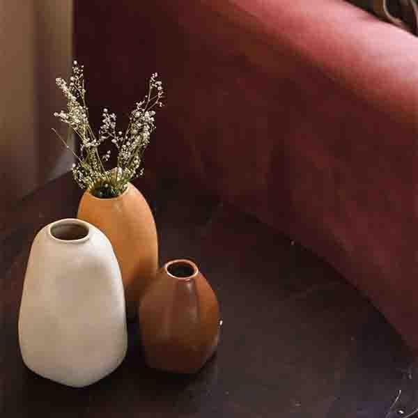 Buy Vase - Brown Family Vase - Set Of Three at Vaaree online